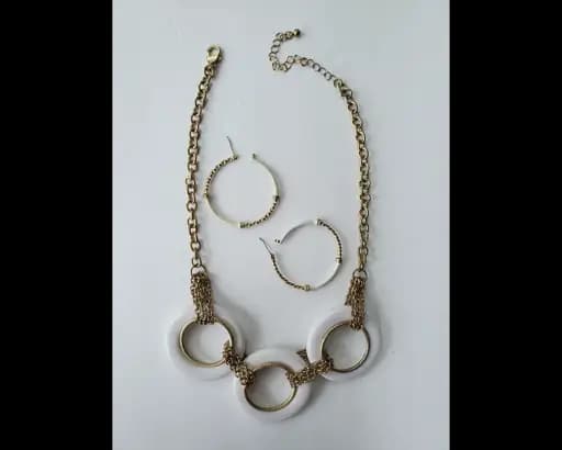 Chicos white gold circle jewelry set